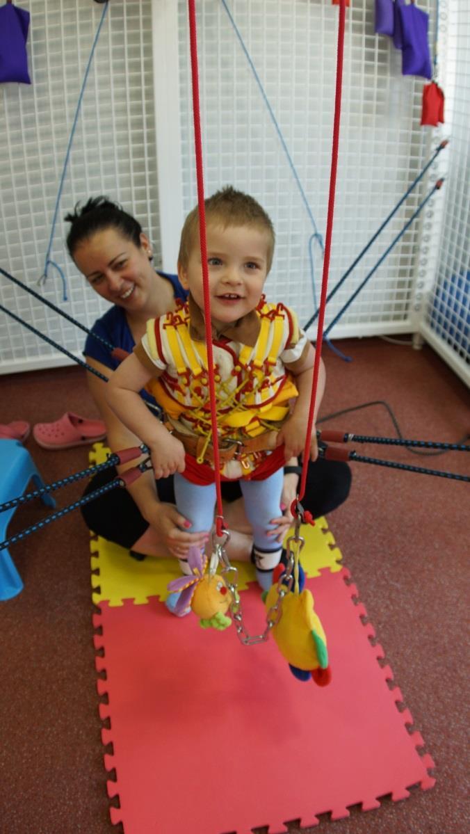 Zpráva od rodičů Marečka: Vážená nadace, velice Vám děkujeme za Váš finanční příspěvek, protože díky němu jsme mohli absolvovat rehabilitační pobyt v Centru Hájek.