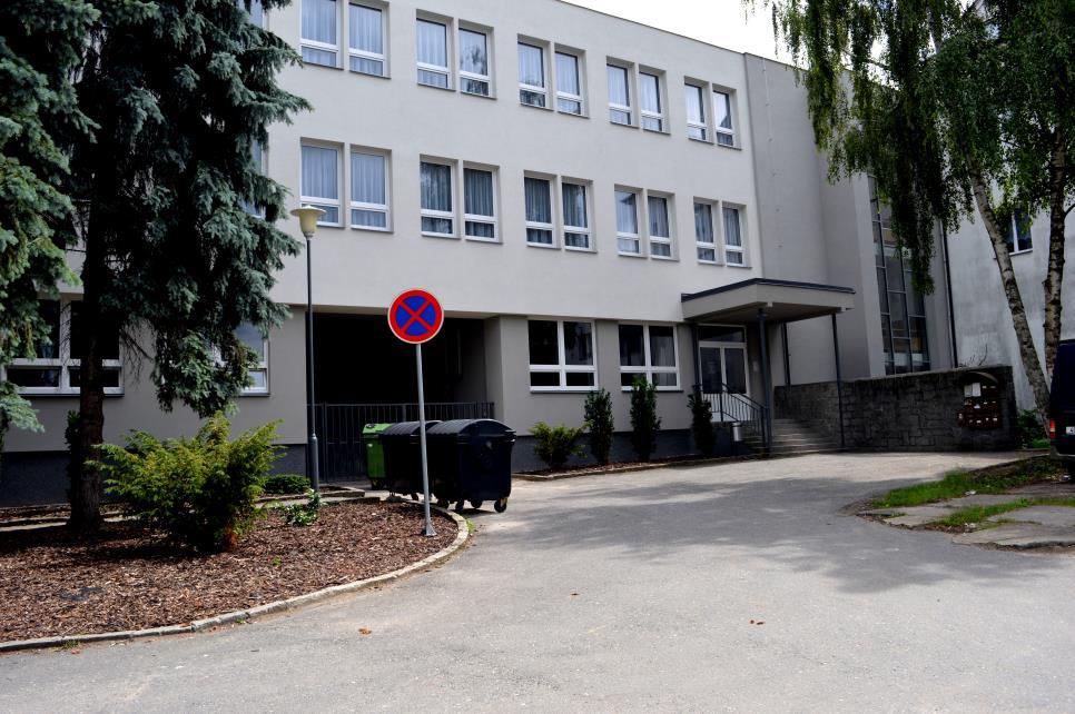 SPOLEČENSKÝ SÁL HOTELU GRAND Dovolujeme si Vás pozvat do nově zrekonstruovaného společenského sálu Hotelu