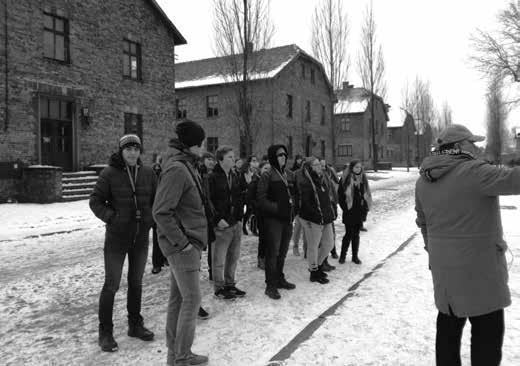 ročníku postoupili do okrskového kola v Hluku. J. Staňová, Mgr. Michal Slinták. Osvětim svědomí lidstva Ve čtvrtek 15. února jsme se v brzkých ranních hodinách společně se žáky devátého ročníku a Mgr.