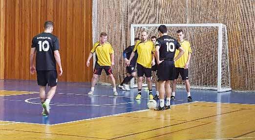 Fotbalisté vzpomínali na Míru Krulicha Poslední adventní sobota byla datem konání tradičního futsalového turnaje s vánoční kulisou, kde fotbalisté zavzpomínali na svého kamaráda Míru Krulicha, který