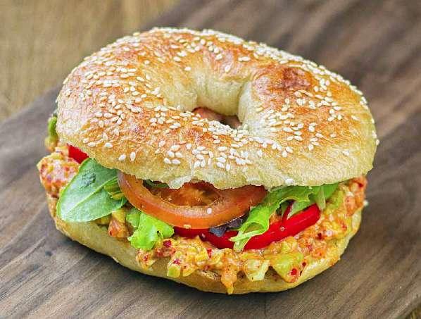 109,- + menu 154,- bagel 1 ks + menu 129,- 174,-