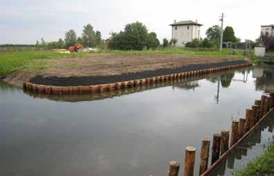 Alternativou jsou drenážní geokompozita řady T-DRAIN, u kterých je jádro tvořeno mříží z vysokohustotního polyetylenu HDPE.