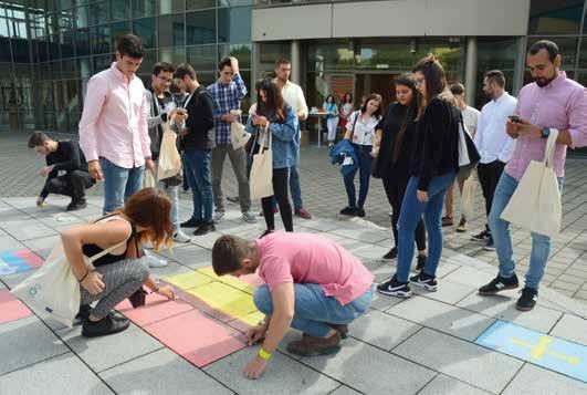 Kromě vyřizování formalit jako jsou ODIS karty, ISIC karty či pomoc s ubytováním na kolejích se studenti starají také o zábavu zahraničních studentů tady v Ostravě.