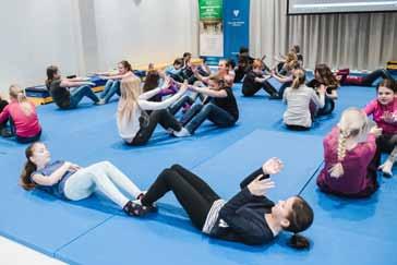 navštěvovali studenti zubního lékařství vybrané mateřské školy s programem zaměřeným na prevenci. Speciální akce připravili i pro sluchově a tělesně postižené děti přímo v jejich škole.
