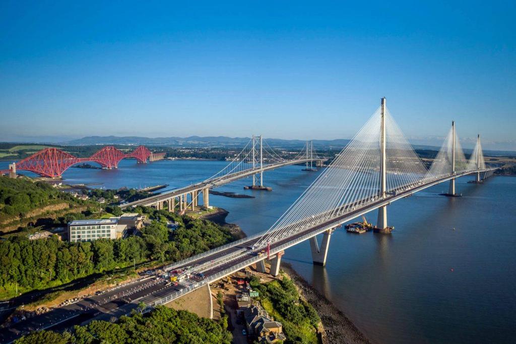 Forth Bridge, 1890, 2x521m Forth Road Bridge, 1964, 1005m Queensferry