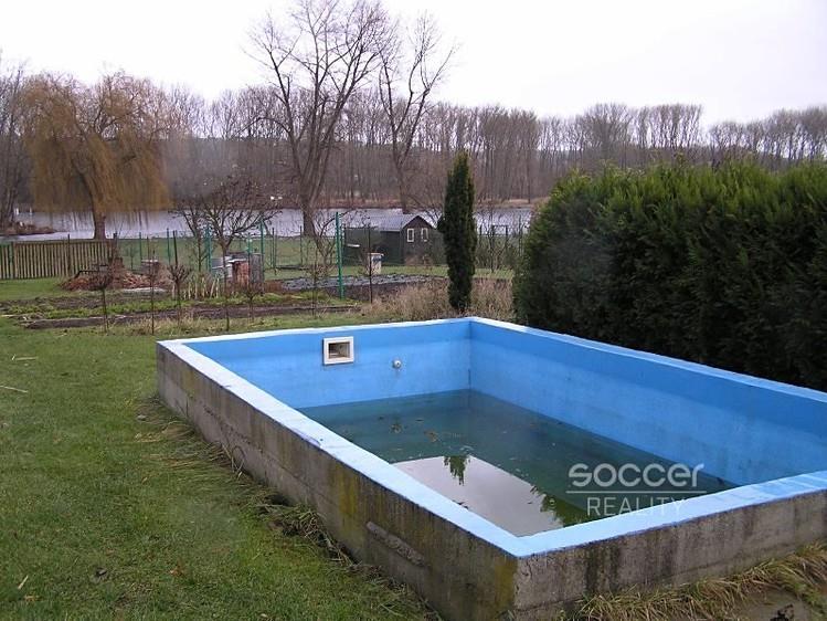 garáž,zahrada s