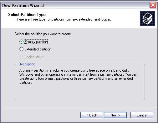 6. Vyberte možnost Primární oddíl a klikněte na tlačítko Další. (Windows XP) 7.