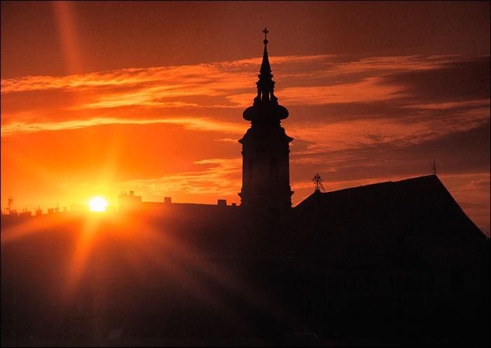 Dnes se tento proud nazývá evangelikální. V dalších vlnách se objevila nová obnovná hnutí. Nelze nezmínit letniční církve. Za několik let od svého vzniku v roce 1900 pronikly do celého světa.