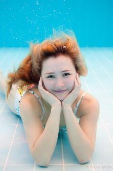 Tatyana Penzina (Rusko) Instruktorka Watsu Basic, certifikovaná lektorka Birthlight plavání miminek a dětí, dětské jógy, jógy pro batolata, jógy pro těhotné ženy a přípravy na porod, lektorka