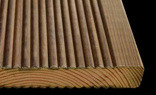 SIBIŘSKÝ MODŘÍN 27 x 143 mm Délky 3, 4 a 5,1 m Jemné rýhování a hladké provedení Podkladový hranol sibiřský