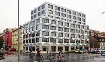 Keystone (2012), Pobřežní 667/78 kancelář EM2N (CH) Jedná se o administrativní budovu (developer Karlín Group). Fasáda domu je dle autorů novodobou interpretací českého architektonického kubismu.