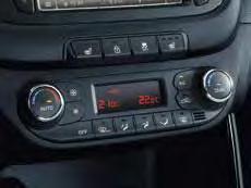 U sedadel si jednoduše zvolíte preferovanou teplotu ze tří nabízených úrovní. Máte na výběr také mezi manuální nebo automatickou dvouzónovou klimatizací.
