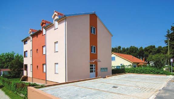 Nástup do 20.06. a od 12.09. jsou možné každý den na dotaz. V ostatních termínech pouze sobota, pobyt minimálně 7 nocí. Atypický termín na dotaz Vybavení: 2.