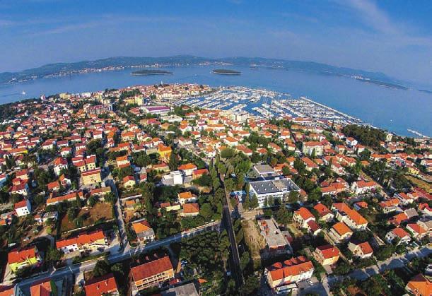14 CHORVATSKO Biograd na moru 20 % do 31.1. 1 do 28.3. NOVINKA Dítě 12 let zdarma Patří mezi vyhledávané turistické oblasti centrální části Jadranského pobřeží.