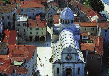 .1. do 28.3. Poloha: domky a vily 60 300 m od moře zařízené dle vkusu majitele, v dosahu obchody, trh, kavárny, restaurace,.