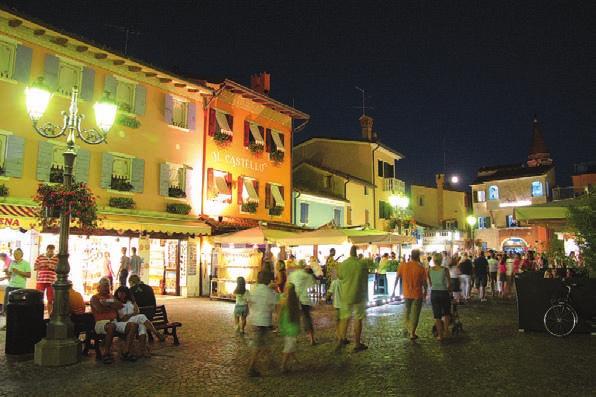 ITÁLIE 27 Caorle 6 % do 15.2. 4 % do 31.3. 3 % rezidence Colombo rezidence Roberta galerie Gran Mado Krásné město Caorle se nachází na severu Itálie v oblasti zvané Veneto (Benátsko).