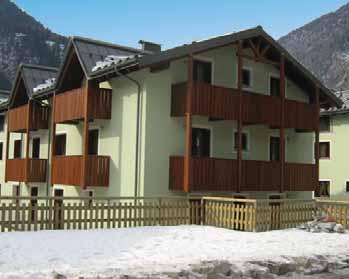 Skirama Dolomiti 10 ne PARK RESIDENCE IMPERATOR C 98 11 ne RESIDENCE ROSA DELLE DOLOMITI C 98 800 m poloha: Pinzolo - lokalita Carisolo, centrum lokality Carisolo, resp.