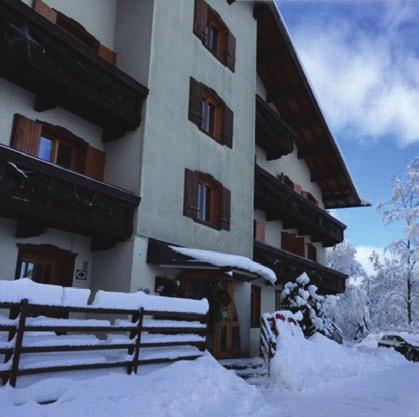 Folgaria Holet Lares*** 750 km 7 km 32 98 km vleků a lanovek běžeckých tratí Hotel Lares*** s polopenzí Hotel Lares se nachází v klidném prostředí v Serradě, 500 metrů od centra a 600 metrů od