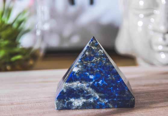 08 PYRAMIDY Křišťál Křišťál Pyramidy jsou od