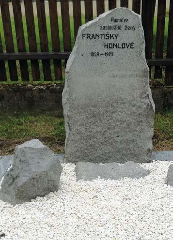 KULTURA A SPOLEČNOST / ŘÍJEN 2017 MĚSTO ČESKÁ TŘEBOVÁ OBNOVILO DVA HROBY VÝZNAMNÝCH OSOBNOSTÍ FRANTIŠKY HONLOVÉ A FRANTIŠKA BUŘÍVALA Město Česká Třebová v letošním roce (2017) přistoupilo k obnově