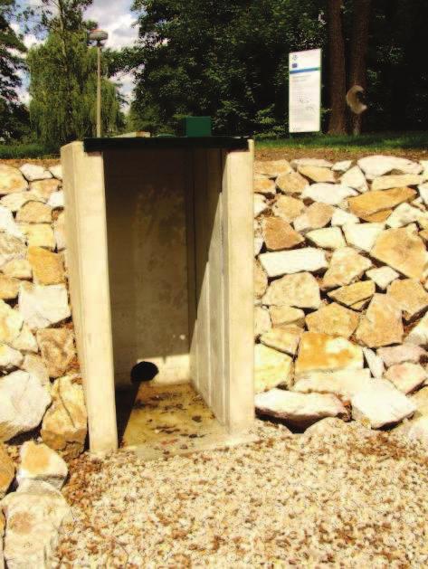 Nejčastějším typem je požerák (též zvaný kbel nebo mnich). Je tvořen skříňovou konstrukcí a uzávěrem, tzv. dlužovou stěnou.