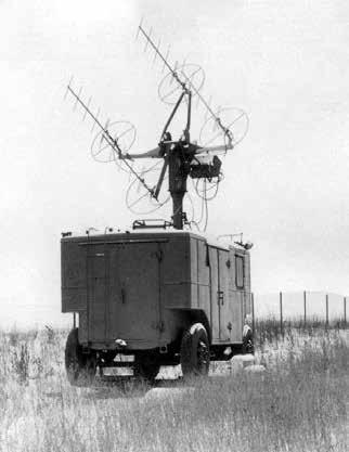 2. Aerologie Pravidelná aerologická měření byla v tehdejším Československu zahájena armádou v roce 1948 na kbelském letišti v termínech 02:00 a 14:00 UTC.