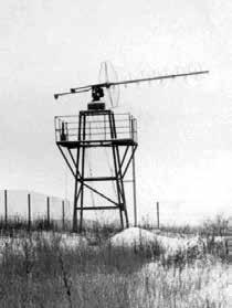 6. Družicová meteorologie Počátky družicové meteorologie, přičemž tento pojem zahrnuje nejen příjem, zpracování a distribuci snímků z meteorologických družic, ale i jejich operativní a odborné