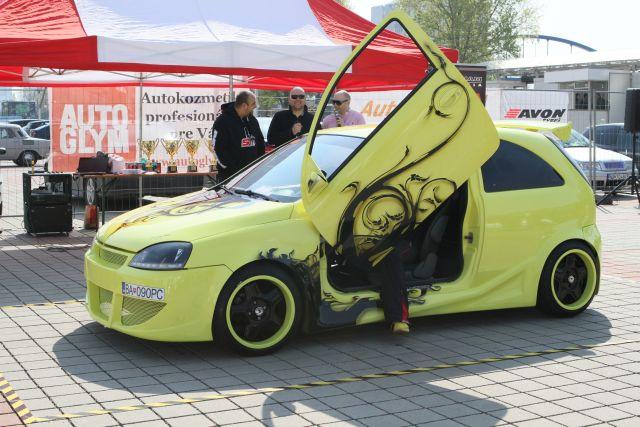 sk z ktor ch navy e niektoré ãasopisy priniesli samostatné PR vstupy o pripravovanom Autosalóne.