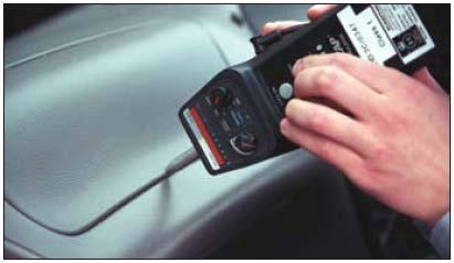 Problematika EMC v automobilovém průmyslu EMC vozidel EMC