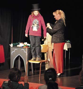 cz www.klubkouzel.cz www.muzeumkouzel.cz ZA PŘÍRODOU DO MUZEA Když počasí zrovna neláká na výlet do přírody, přímo se nabízí možnost prohlédnout si přírodu pod střechou.