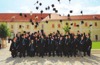 Absolventi FIT Absolventi FIT jsou jedněmi z nejžádanějších na trhu práce a mají průměrné nejvyšší nástupní platy.