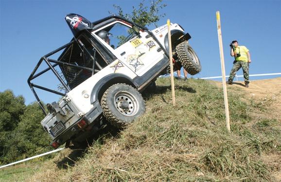 září 2013 v Rapotíně u Šumperka, v bývalém vojenském prostoru, tankodromu ruské armády. Závod v off road tech trialu nad nímž převzal záštitu starosta obce Rapotín ing.