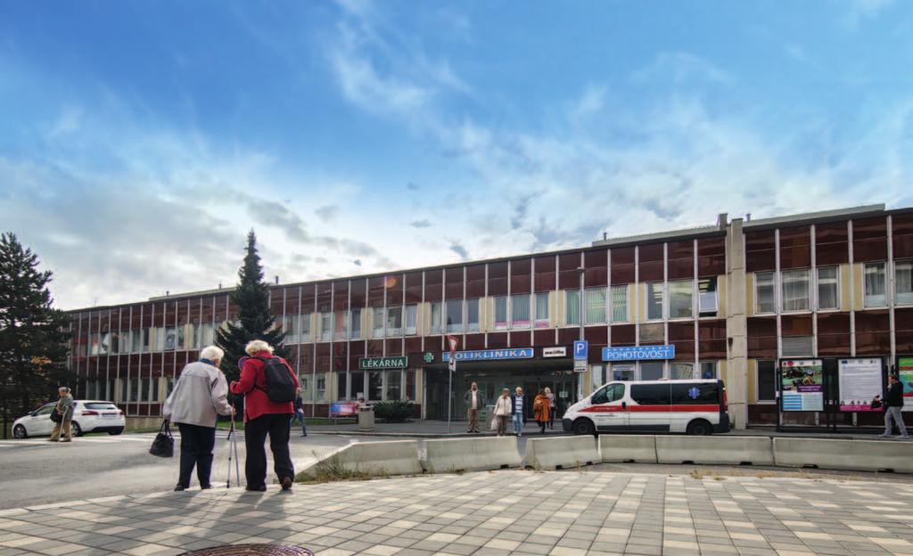 Obecní kurýr 3 PROTI Zbourání polikliniky Chcete, aby se pokračovalo v rekonstrukci? ŘEKNĚTE TO VE VOLBÁCH 5. a 6. ŘÍJNA!