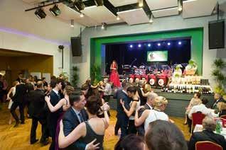 šatů salonu MiaBella předvedly tanečnice TS DANCE EB Děkujeme nejen dalším