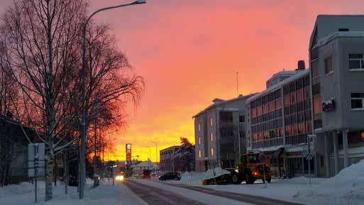 Ze života škol(ek) Polární noc v Rovaniemi stravování. Povinné vzdělávání začíná v roce, kdy je dítěti sedm let, a trvá devět let.
