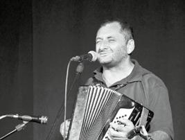 04 DUBEN PRogRam 2017 HraDišťaN & Jiří pavlica Út 04 / 04 / 2017 20.00 KonceRt oblíbeného SeSKUPenÍ. 20.00 04 19.30 05 20.00 08 Koncerty hradišťan & Jiří PavLica Út Koncert oblíbeného seskupení.