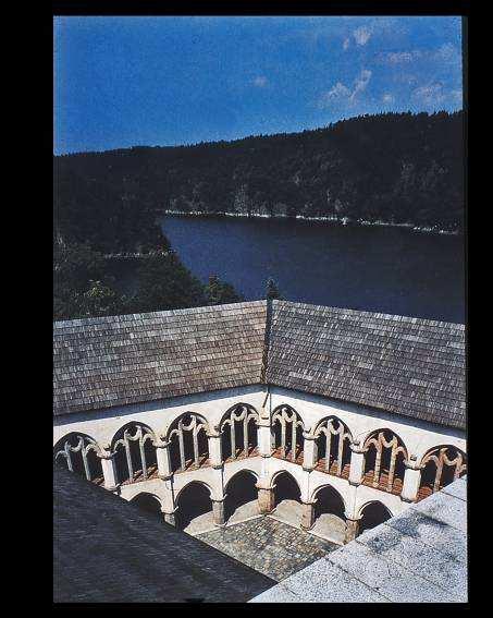 1230, královský palác z 50 a první polovin 60.