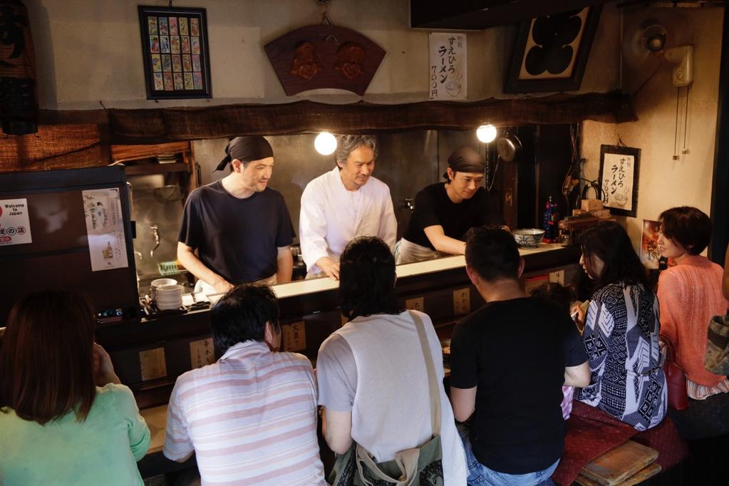 SYNOPSE Mladý šéfkuchař Masato je odborník na tradiční japonský pokrm ramen, který se v jeho rodině vaří už po generace.