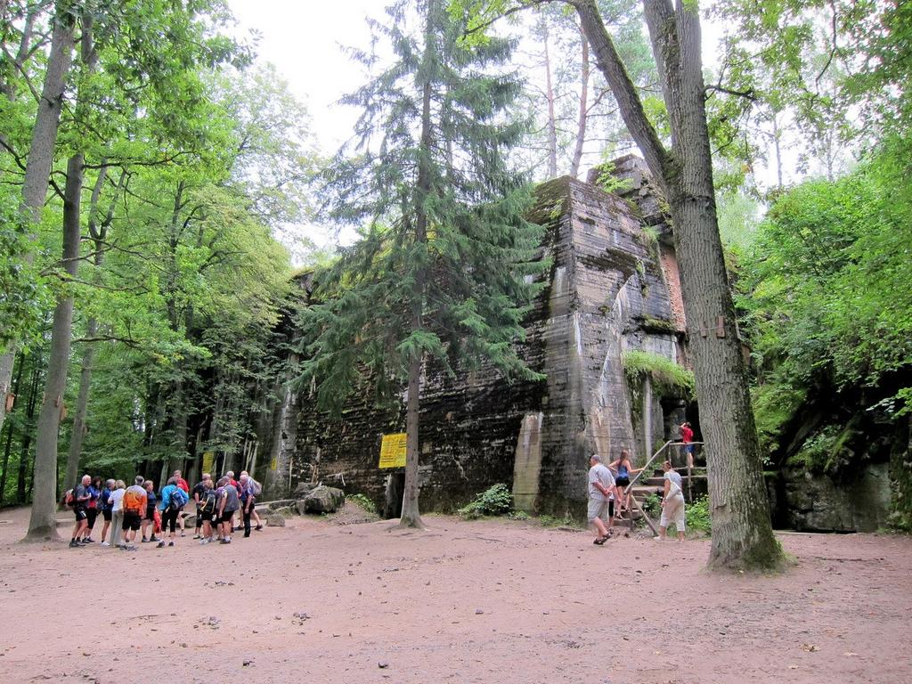 VLČÍ DOUPĚ Rozhodnutí o tom, že Hitler bude potřebovat své Vlčí doupě, padlo v roce