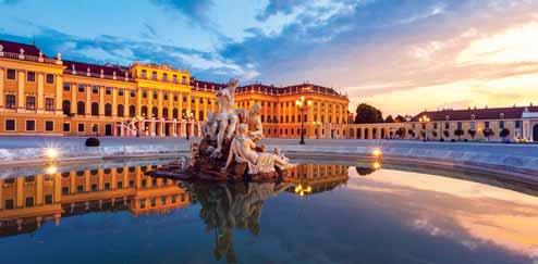 . I. VÍDEŇ PO STOPÁCH HABSBURKŮ A SECESE Vídeň, dřívější císařská metropole a stále centrum kultury plné života, se zámky Habsburků a paláci vznešených rodů, ale i moderními budovami, s řadou