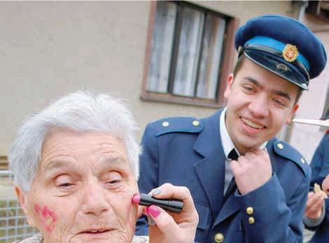 Obě poradní skupiny zůstávají od závěru minulého roku bez svých předsedů, což znamená INZERCE jediné. Komise ani výbor nemohou plnit žádnou ze svých funkcí.