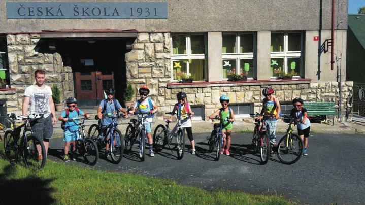pokraèování ze str. 4... Školní výlet Èekání na prázdniny si dìti z MŠ a žáci ze ZŠ Nové Sedlo zkrátili polodenním výletem, který se uskuteènil ve ètvrtek 23. èervna.