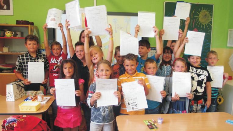 vychovatelem školní akademii pro rodièe, prarodièe, známé a kamarády. Akce se konala v pondìlí 27.