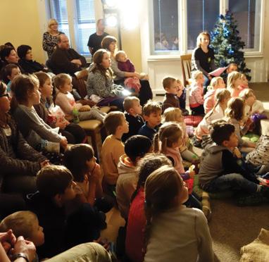 STRANA 10 ZACHYCENO OBJEKTIVEM ŠLUKNOVSKÉ NOVINY Téměř sto diváků prožilo adventní neděli s Rolničkou Při příležitosti 3.