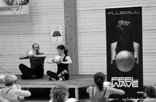 com, kde na- jdete aktuální nabídku sportovních lekcí. V současné době to je: Jumping, Kruhový trénink, Fitball, Ladyfit, Fluitraining a Cvičení dětí 1,5-2 roky. BUĎTE FIT V ROCE 2018!