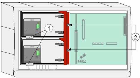 Nainstalujte moduly kontroly akumulátorů () dle obrázku 7 dvou šroubů připevněte upevňovací prvek akumulátorů () Pomocí Obr. 7: Upevnění akumulátorů a modulů kontroly akumulátorů ve skříni např.