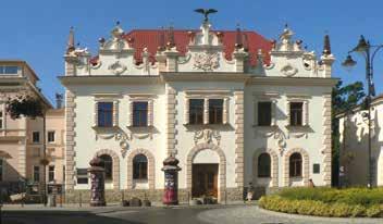 Název festivalu: Trans/Misje mezinárodní festival umění Rzeszów- -Košice-Ostrava-Debrecen-Lvov-Panevėžys lze vysvětlit následovně: Prefix trans Cílem festivalu je vytvořit unikátní uměleckou