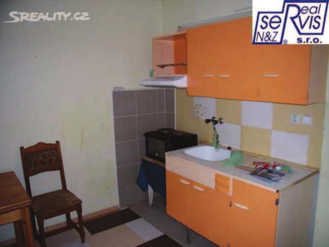 +420 485 101 668 www.realservis.com 3) Byt o velikosti 2+1 Lokalita: ul.