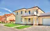 m 2, všetky IS. Má 45 rokov, je v pôvodnom stave, suchý. ID: 4026 Tel: 0919 21 21 91 144.