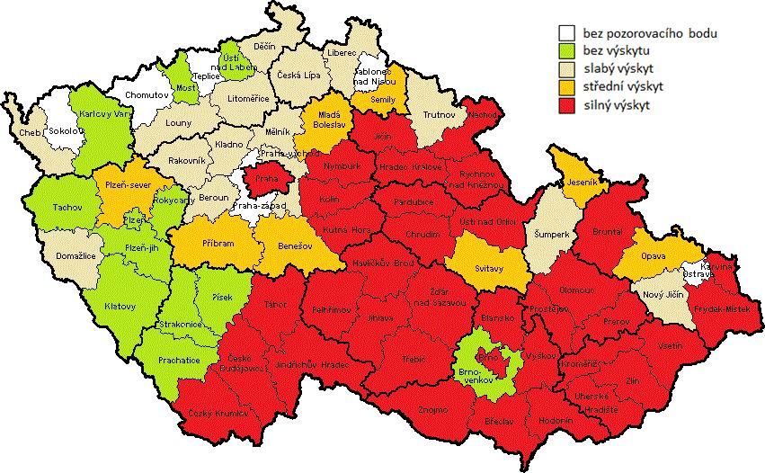 Zobrazení stupně výskytu bázlivce v jednotlivých okresech ČR v roce 2016 Stupeň výskytu jsou hodnoceny podle následujících parametrů: Třída výskytu Počet imag v průměru na lapák a den bez výskytu 0